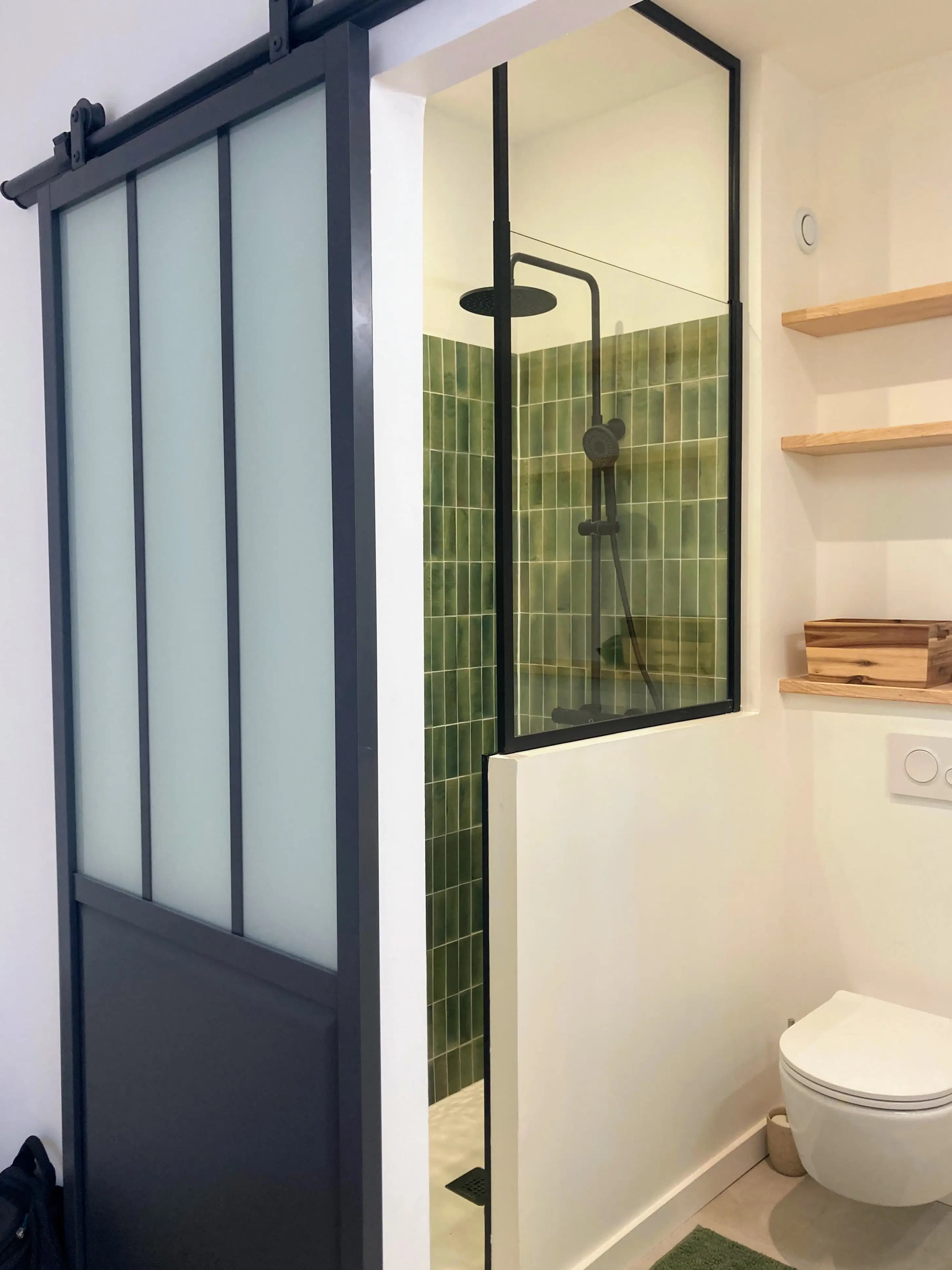la salle de bain de votre location vacances annecy